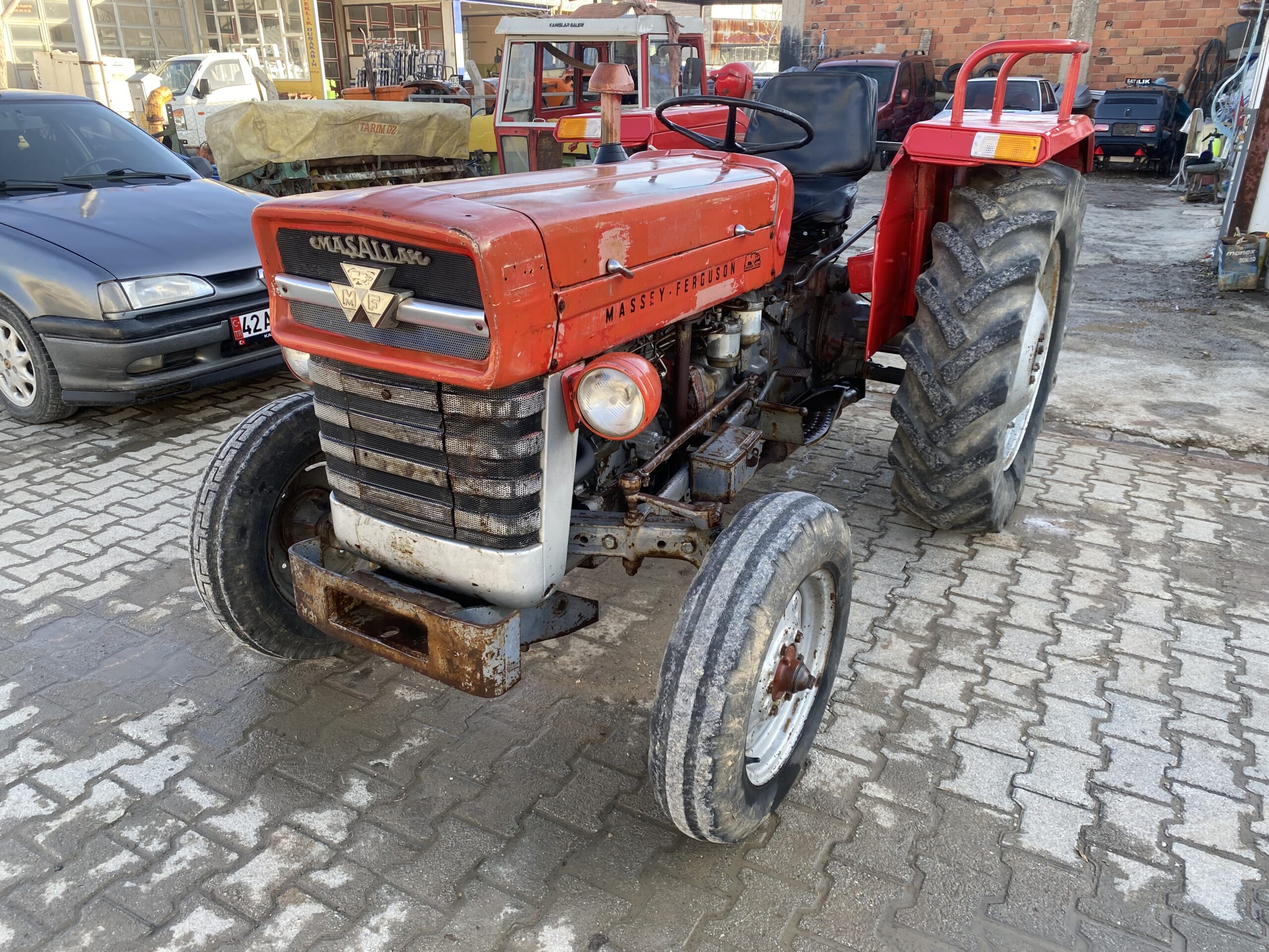 MASSEY FERGUSON 135