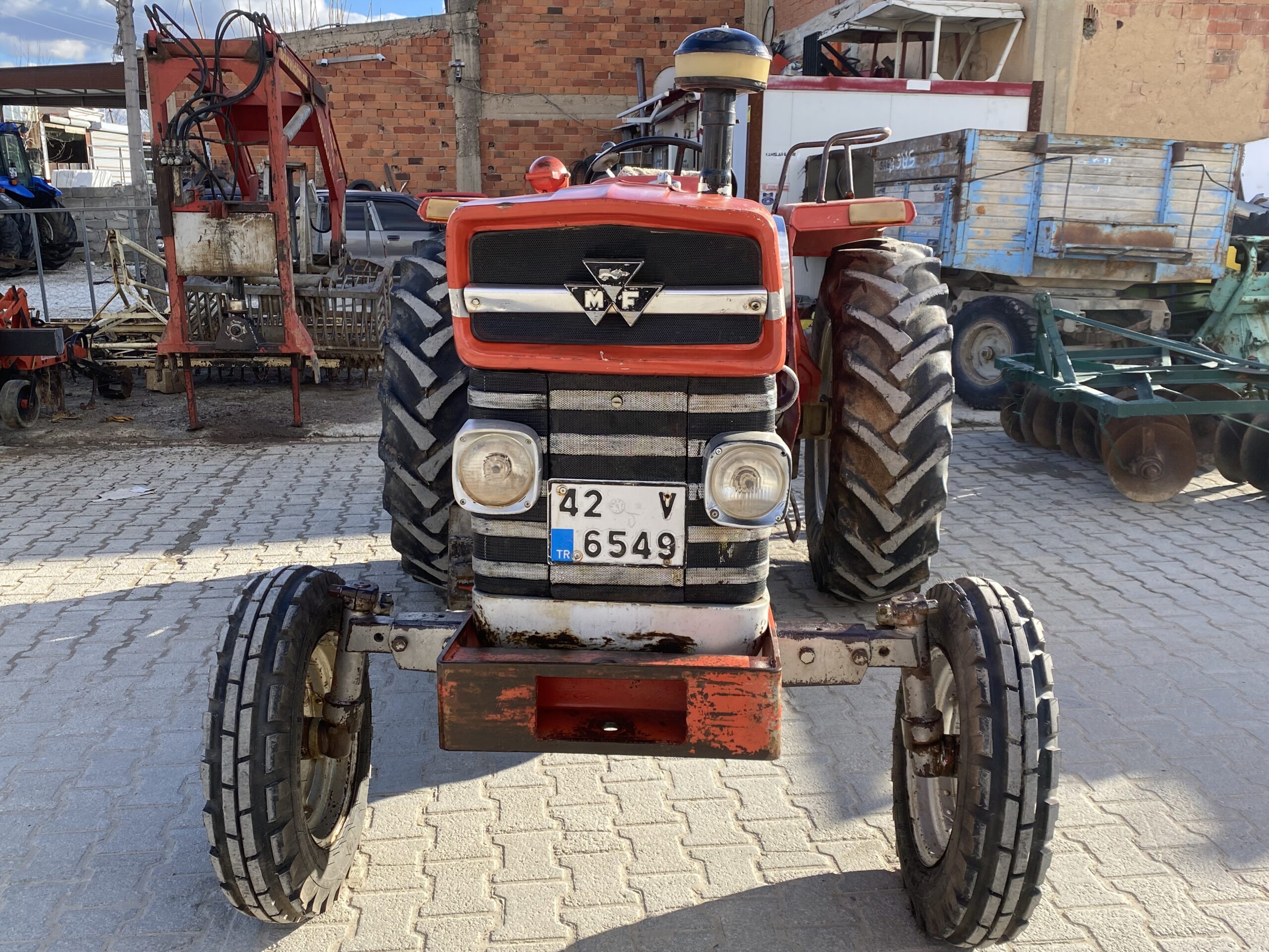 MASSEY FERGUSON